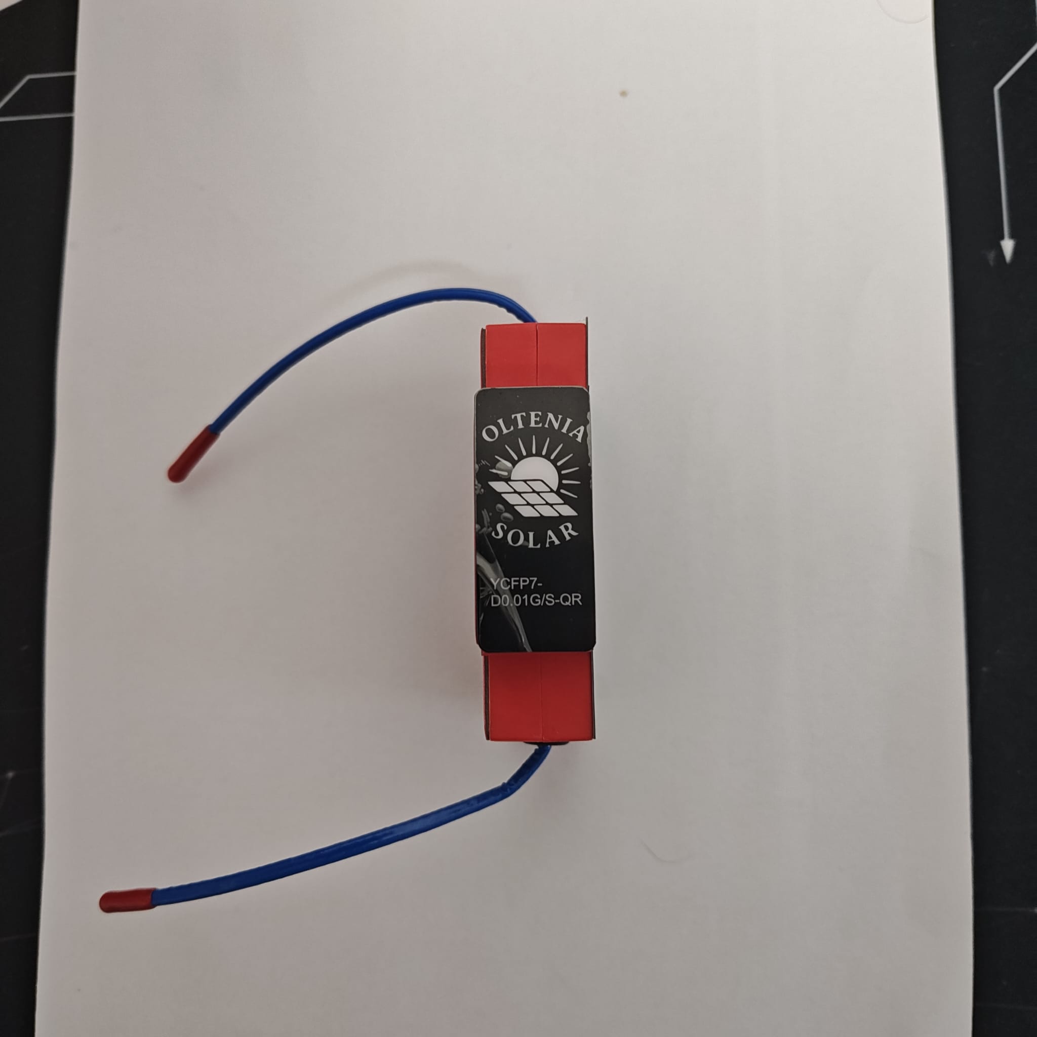 Dispozitiv singere cu aerosol pentru panouri electrice